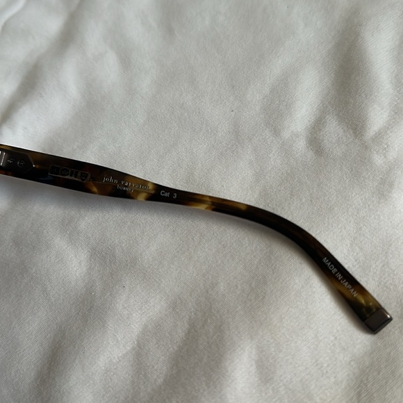 John Varvatos Sunglasses - Picture 4 of 6